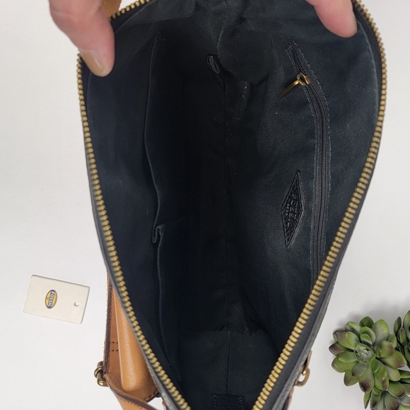 Fossil Kinley Crossbody Neutral Leather Purse - Picture 8 of 16